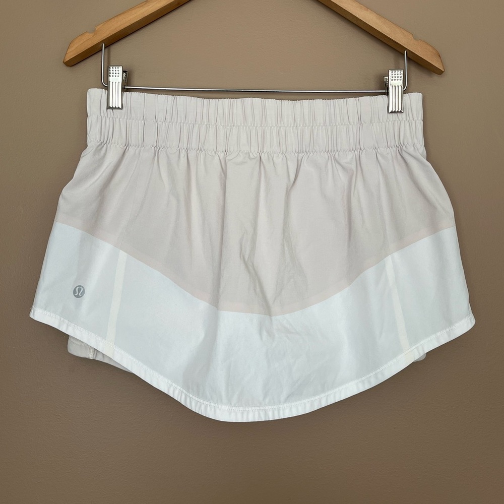 {Lululemon} Run: Breeze By Skirt in Dune / White - Womens 8 - Picture 5 of 12
